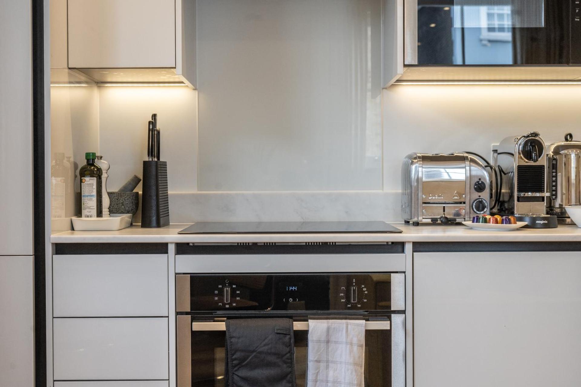 Modern, Stylish Newly Refurbished 2Nd Floor Apartment In Fitzrovia ลอนดอน ภายนอก รูปภาพ