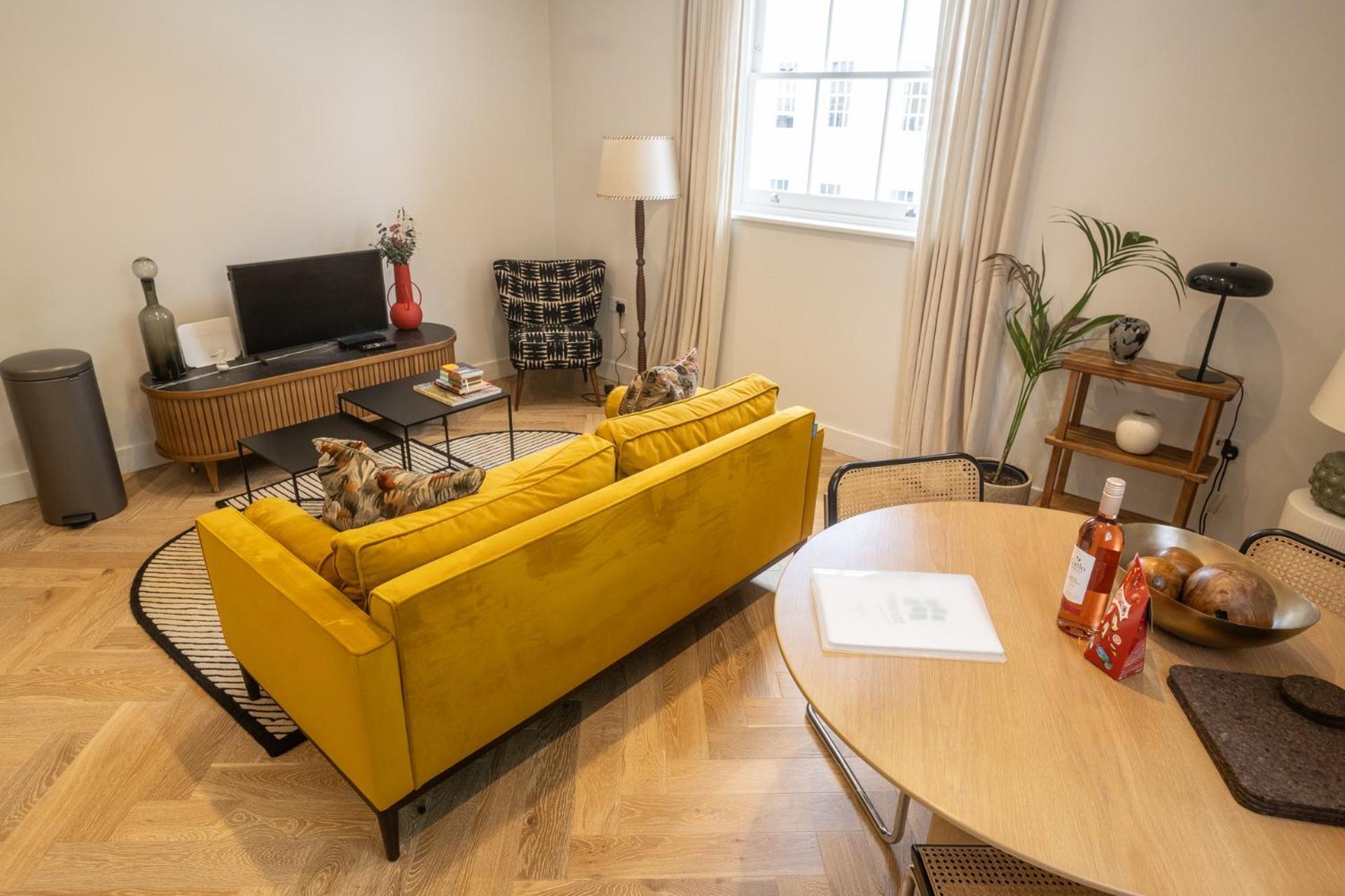 Modern, Stylish Newly Refurbished 2Nd Floor Apartment In Fitzrovia ลอนดอน ภายนอก รูปภาพ