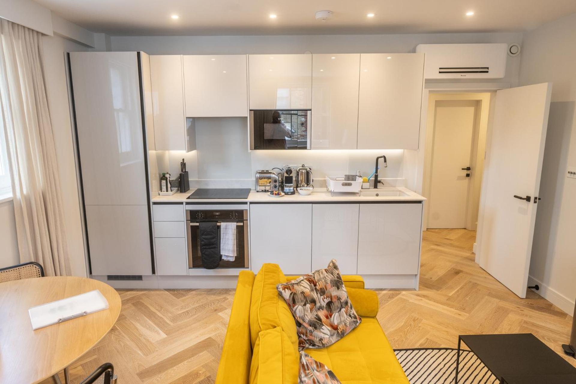 Modern, Stylish Newly Refurbished 2Nd Floor Apartment In Fitzrovia ลอนดอน ภายนอก รูปภาพ