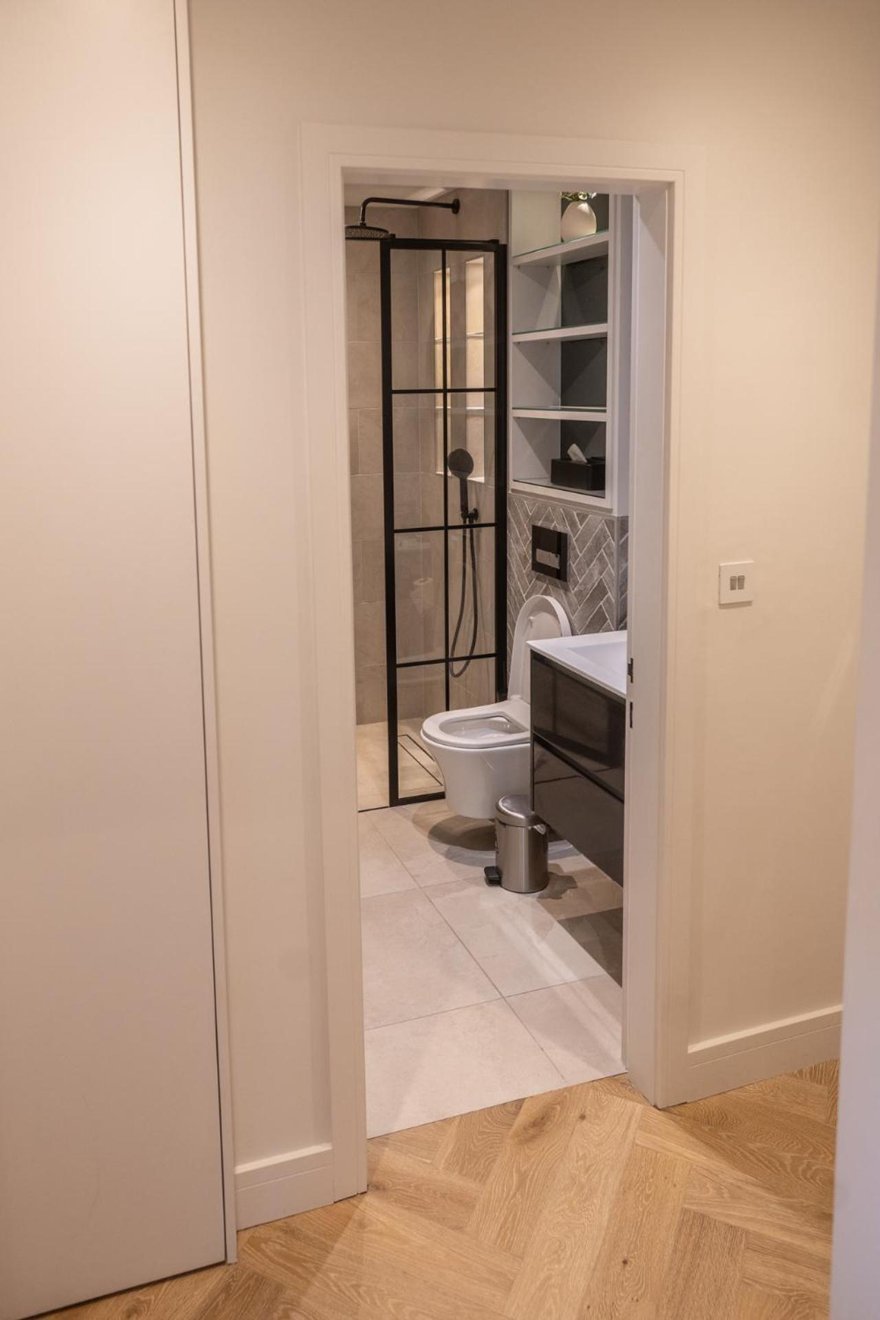 Modern, Stylish Newly Refurbished 2Nd Floor Apartment In Fitzrovia ลอนดอน ภายนอก รูปภาพ