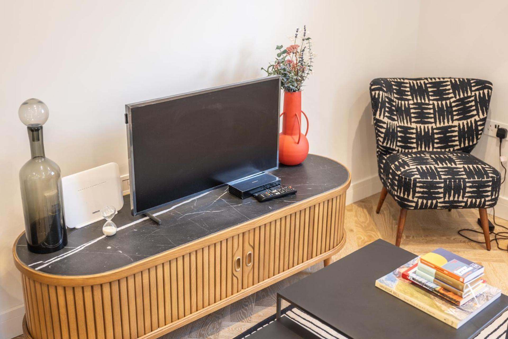 Modern, Stylish Newly Refurbished 2Nd Floor Apartment In Fitzrovia ลอนดอน ภายนอก รูปภาพ