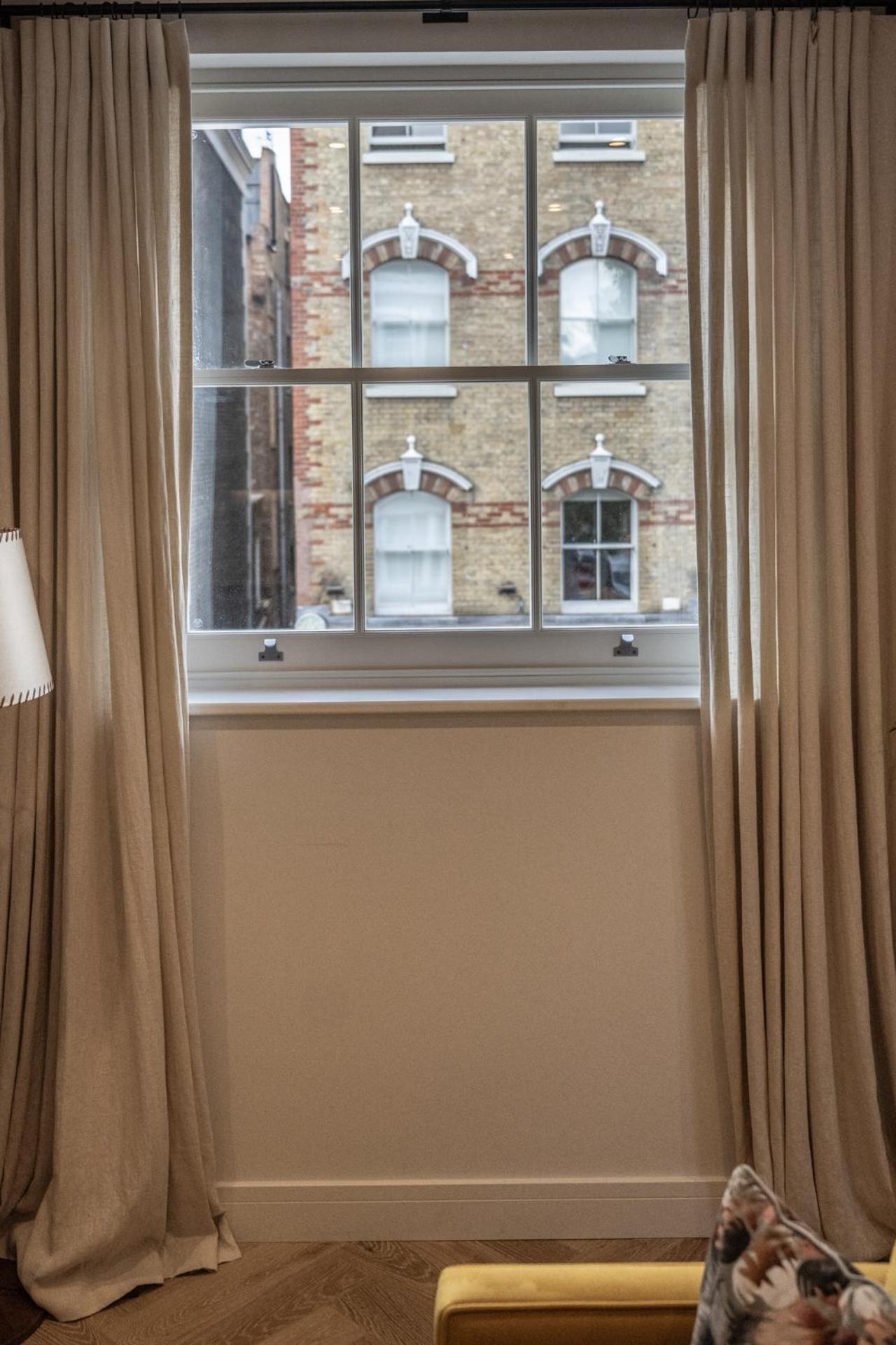 Modern, Stylish Newly Refurbished 2Nd Floor Apartment In Fitzrovia ลอนดอน ภายนอก รูปภาพ