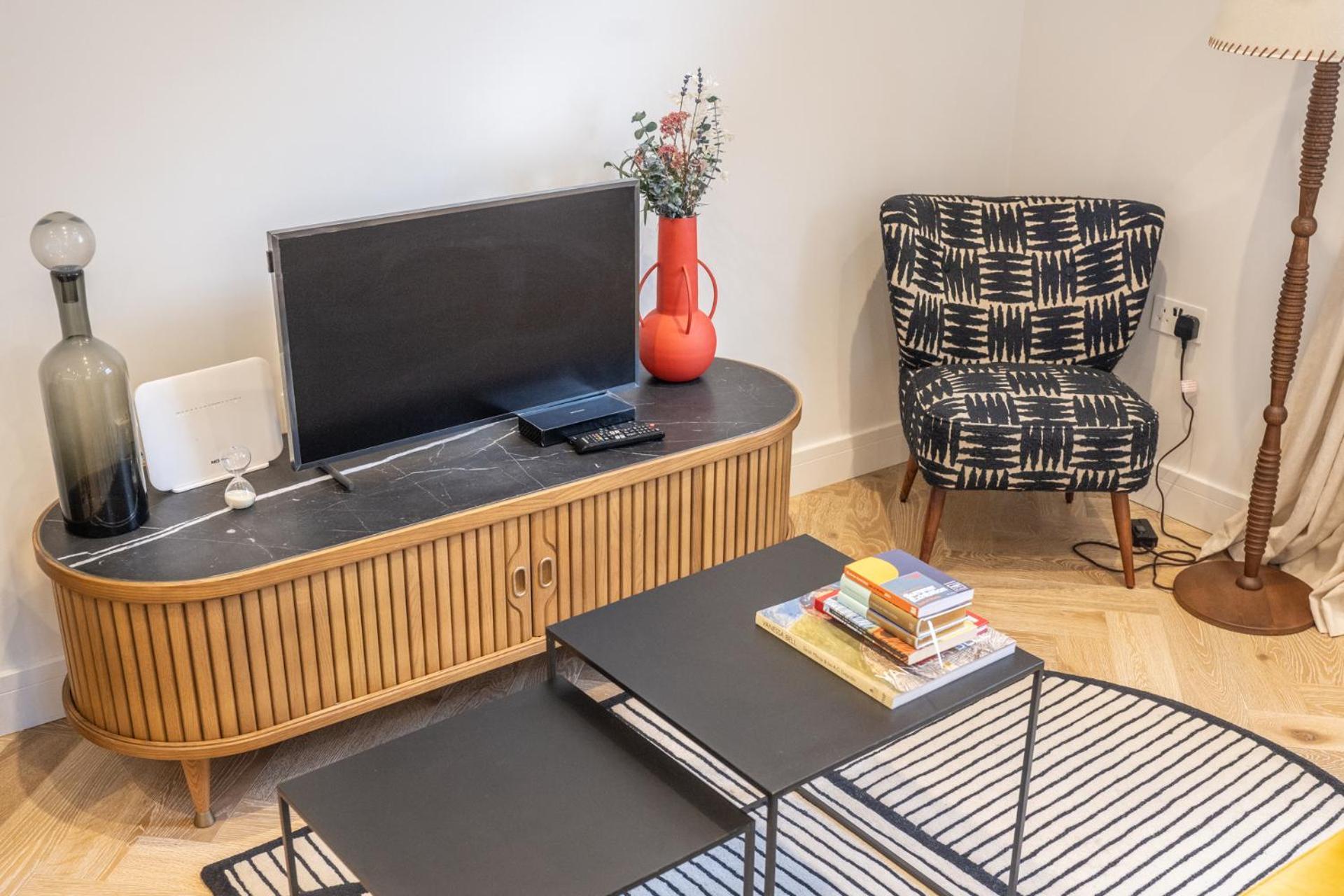 Modern, Stylish Newly Refurbished 2Nd Floor Apartment In Fitzrovia ลอนดอน ภายนอก รูปภาพ